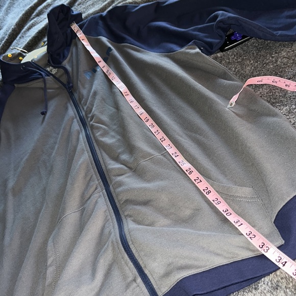 DISNEY PIXAR HOODIE BLUE & GREY WORLD OF PIXAR XXL. NEVER WORN NWOT - Picture 9 of 14